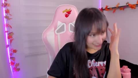 Sarah Ramirez online show from November 2025 03:50:01 AM