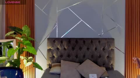 Snapshot of saraandsofi02 chatting on December 2024 02:20:02 AM sofia gomez420 online show from December 2024 02:20:02 AM