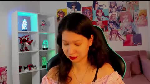 SaraDenars online show from November 2025 06:49:01 AM