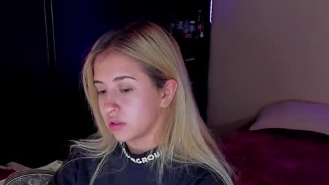 saradiazxxx online show from April 2026 03:09:01 PM