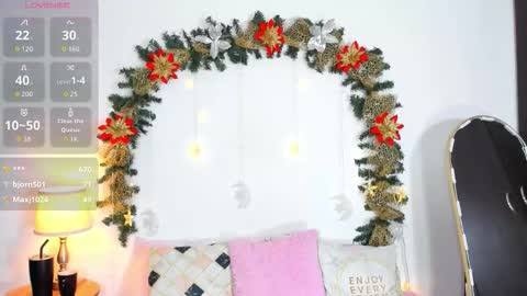 sarah  cinnamon online show from December 2025 10:49:01 PM