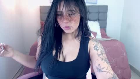 Sarah Moon online show from October 2025 08:31:02 PM