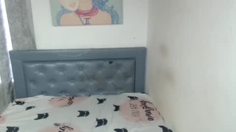 sarah online show from October 2025 06:52:02 PM