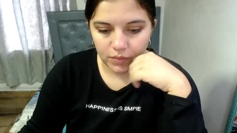 Snapshot of sarah_acero chatting on April 2026 04:23:02 PM sarah online show from April 2026 04:23:02 PM