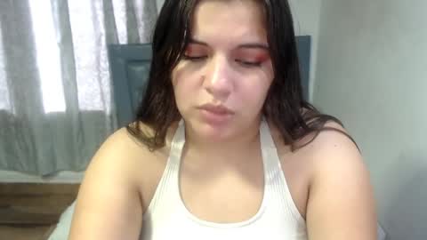 Snapshot of sarah_acero chatting on May 2026 04:04:02 PM sarah online show from May 2026 04:04:02 PM