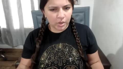Snapshot of sarah_acero chatting on May 2026 04:14:02 PM sarah online show from May 2026 04:14:02 PM