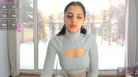 Snapshot of sarah_blake_ chatting on February 2025 09:32:01 AM Sara online show from February 2025 09:32:01 AM