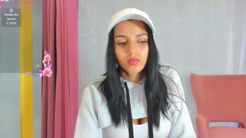 Snapshot of sarah_blake_ chatting on September 2025 08:14:01 AM Sara online show from September 2025 08:14:01 AM