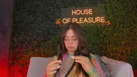 Snapshot of sarah_bonneth chatting on February 2026 11:54:02 AM Sarah Bonneth online show from February 2026 11:54:02 AM