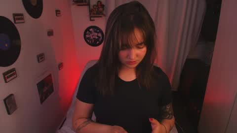 Snapshot of sarah_cuteeyes chatting on April 2026 05:30:01 AM Sara online show from April 2026 05:30:01 AM