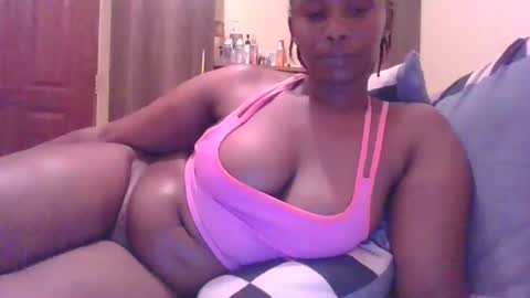 Snapshot of sarah_haggai chatting on April 2026 07:59:01 PM sarah_haggai online show from April 2026 07:59:01 PM