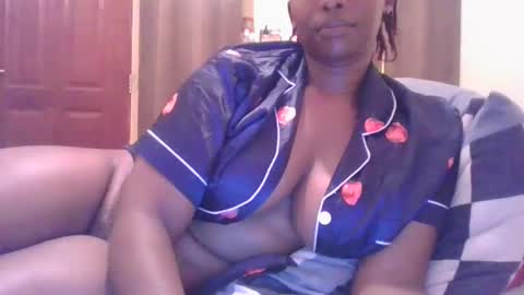 Snapshot of sarah_haggai chatting on April 2026 04:16:02 PM sarah_haggai online show from April 2026 04:16:02 PM