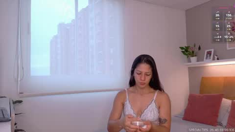 Snapshot of sarah_rayy chatting on June 2026 08:03:01 PM sarah_rayy online show from June 2026 08:03:01 PM