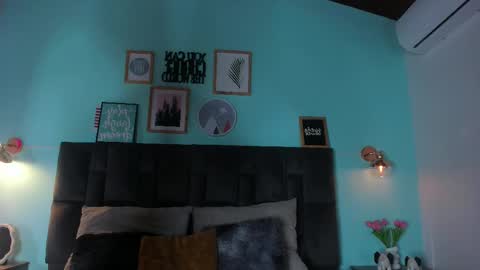 Sarah Evans online show from February 2025 07:36:01 PM