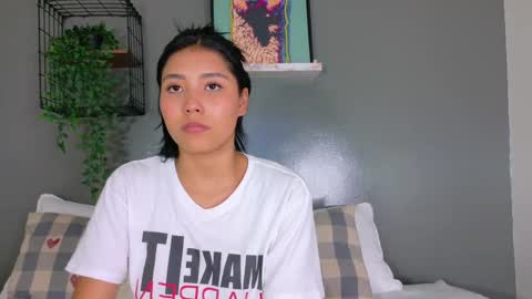 Sarah Evans online show from November 2025 07:47:02 PM