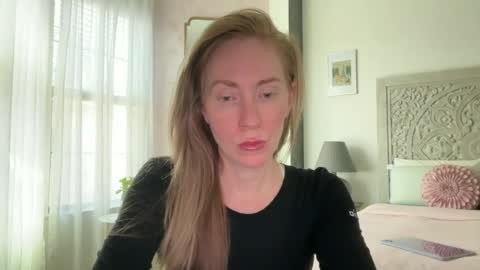 Sarah online show from June 2026 06:11:02 PM