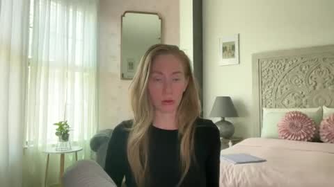 Sarah online show from July 2026 07:38:01 PM