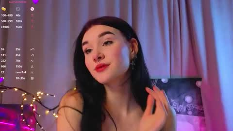 Sarah  online show from November 2025 10:09:02 PM