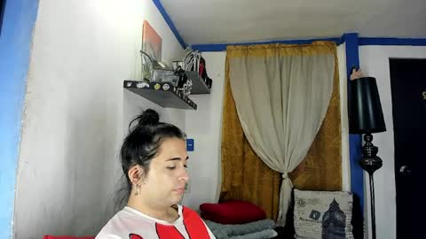 Snapshot of sarahjey chatting on June 2026 01:33:01 PM SARAHJEY online show from June 2026 01:33:01 PM