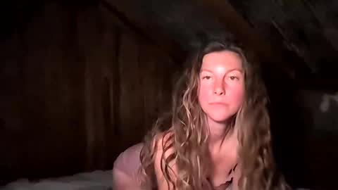 sarahlee262415 online show from May 2026 04:51:02 AM