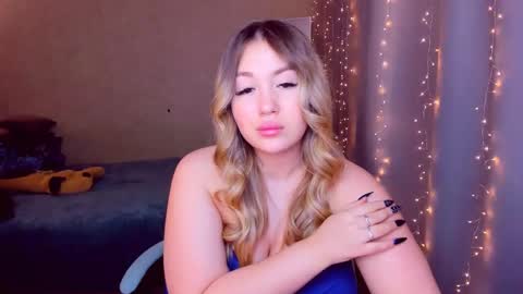 Sarah online show from March 2025 07:32:02 PM