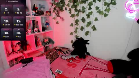 Snapshot of sarahminage_ chatting on September 2025 08:33:02 PM Sarah NEW ACCOUNT online show from September 2025 08:33:02 PM