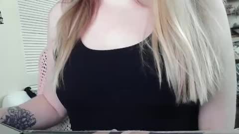 Sarah online show from February 2026 09:08:01 PM