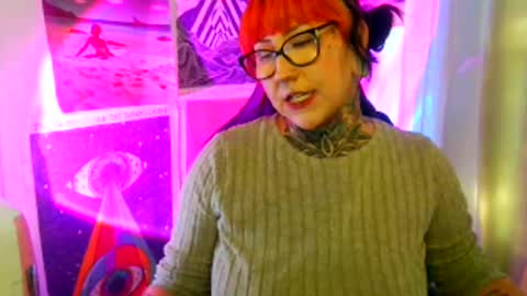 Sarah T online show from October 2025 10:30:01 PM