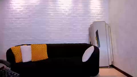 Snapshot of sarahyates chatting on September 2025 04:16:01 AM Sarah independent model online show from September 2025 04:16:01 AM