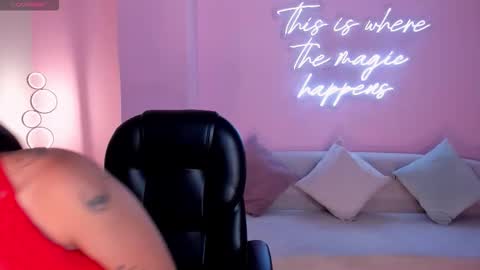 Sarah  independent model online show from March 2026 04:29:04 AM