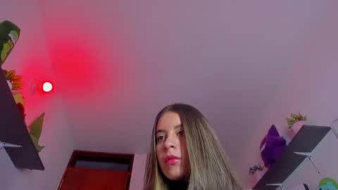 sara  online show from February 2025 01:56:01 AM