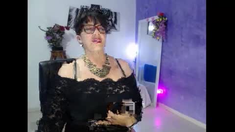 Snapshot of sarasmith2 chatting on January 2025 01:43:01 AM sara online show from January 2025 01:43:01 AM