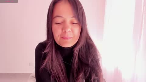 Snapshot of sarasweet_4 chatting on June 2026 02:18:02 PM Sara online show from June 2026 02:18:02 PM