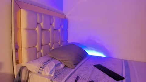 Sara  online show from January 2025 12:28:01 AM