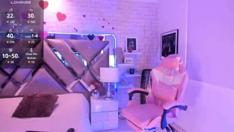 Sara  online show from March 2026 04:43:01 PM