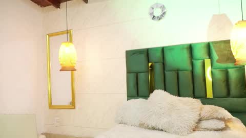 Sara W online show from March 2026 08:25:01 AM