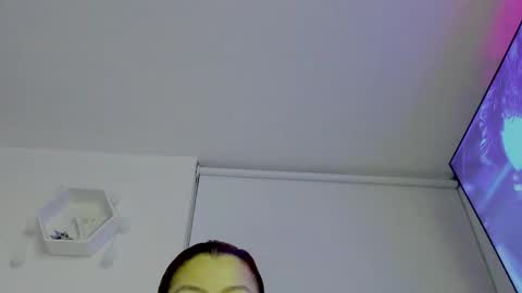 Saray  online show from September 2025 11:38:02 PM