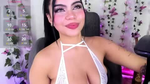 saray__jones online show from July 2026 07:49:02 PM