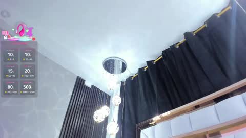 Snapshot of sarayroyse chatting on October 2025 07:44:02 PM Saray online show from October 2025 07:44:02 PM