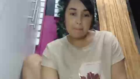 Snapshot of sarayx chatting on December 2024 04:30:01 PM mery online show from December 2024 04:30:01 PM