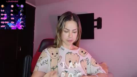 Snapshot of saritha__duke chatting on February 2026 11:39:02 AM Saritha online show from February 2026 11:39:02 AM