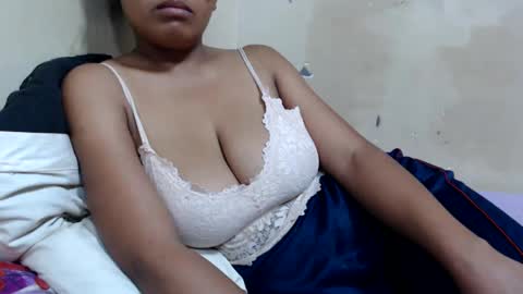 saronette online show from December 2024 10:08:02 AM