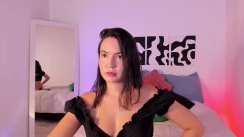 Sara online show from September 2025 10:45:01 PM