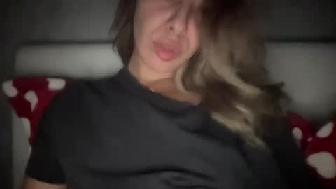 Sarrah online show from October 2025 09:38:02 PM