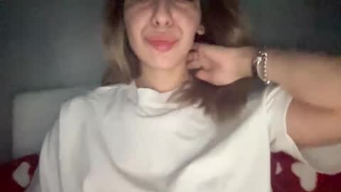 Sarrah online show from December 2025 11:11:01 PM