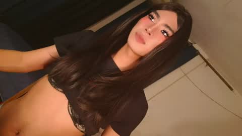 Snapshot of sasha_blade chatting on June 2026 09:43:02 AM Sasha online show from June 2026 09:43:02 AM