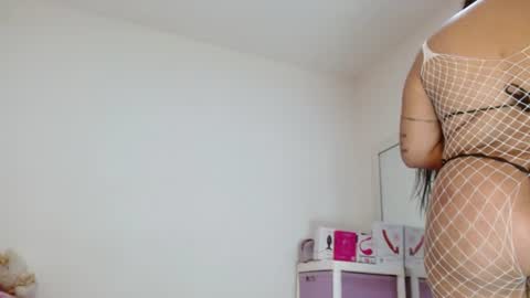 Snapshot of sasha_creamy chatting on July 2026 12:01:01 AM Sasha Creamy online show from July 2026 12:01:01 AM