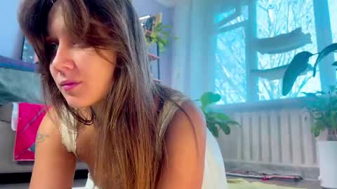 Alexandra Sasha in short online show from April 2026 06:25:01 AM