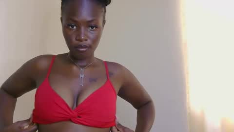 Snapshot of sasha_novah chatting on May 2026 11:16:01 AM Sasha online show from May 2026 11:16:01 AM