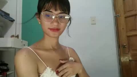 Snapshot of sashafuckss chatting on April 2026 01:12:02 AM Call Me Sasha online show from April 2026 01:12:02 AM